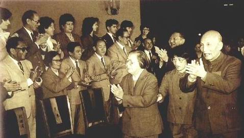 1985年政协主席邓顷超会见海外洪门人士